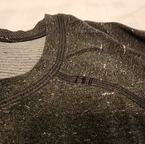 Lululemon Men's Top - Picture 4 of 5